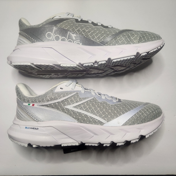 Diadora Womens Mythos Volo 2 Glam Running Shoes Size 9 NWOB - Picture 3 of 8